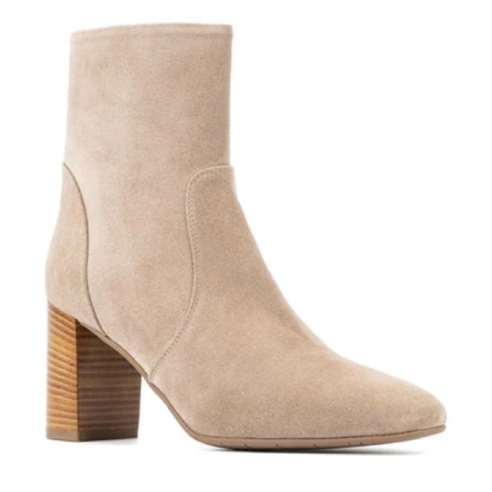 Aquatalia Luissa Tan Suede Bootie New in Box